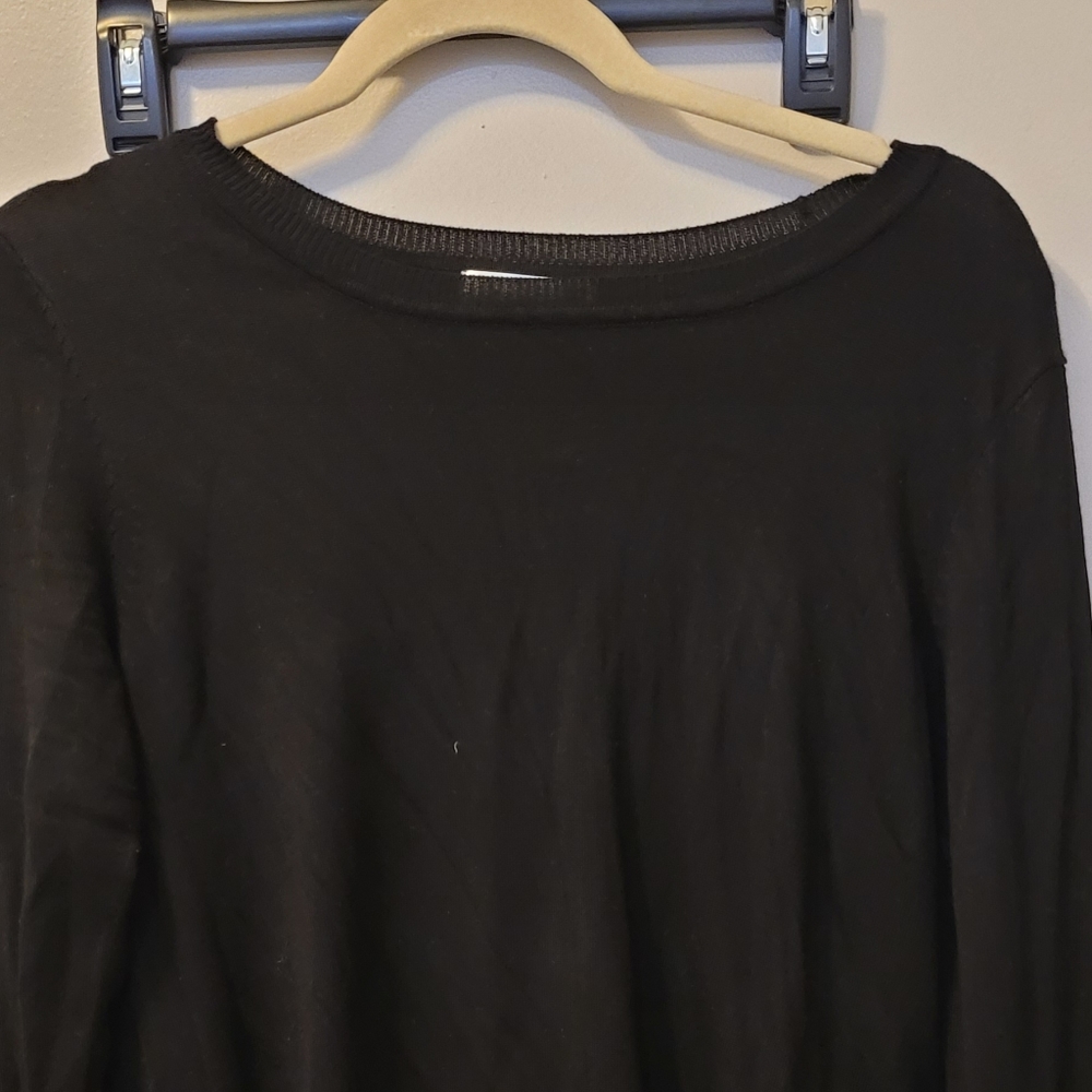 Retrology Women's Medium black sweater with gold button sleeves